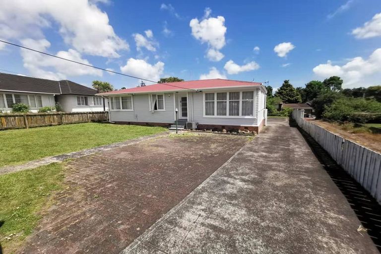 Photo of property in 35 Fairdene Avenue, Henderson, Auckland, 0610