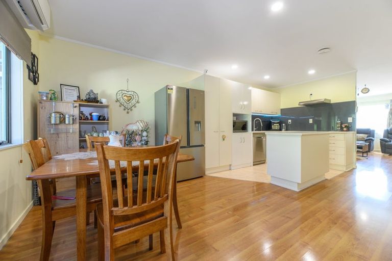 Photo of property in 6 Kona Crescent, Henderson, Auckland, 0610