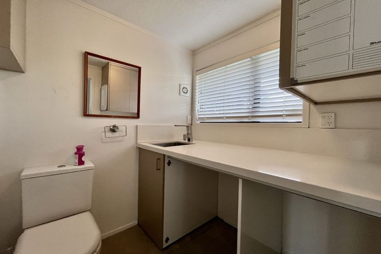 Photo of property in 26 Orinda Close, Botany Downs, Auckland, 2010