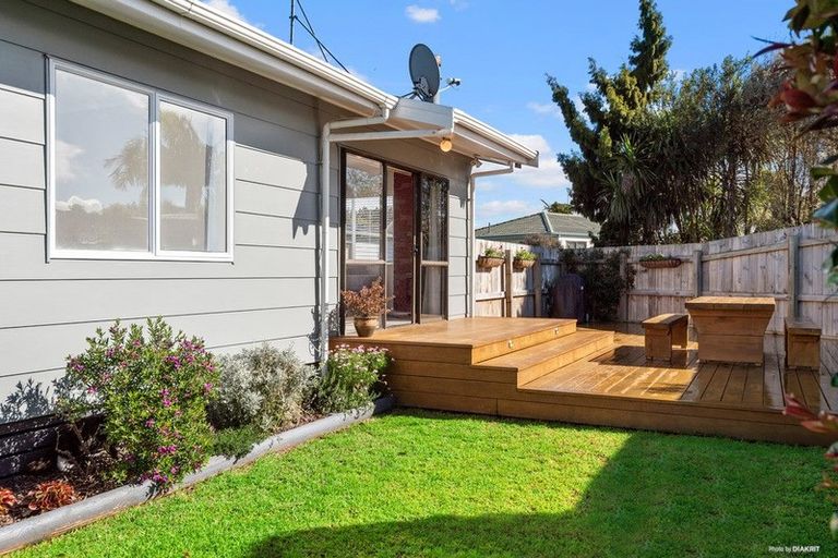 Photo of property in 24a Puriri Road, Pukekohe, 2120