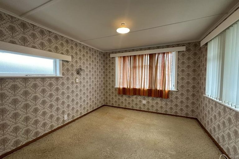 Photo of property in 53 Winchester Street, Levin, 5510