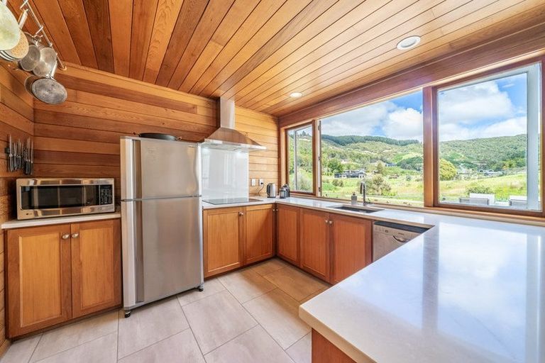 Photo of property in 423 Katherine Mansfield Drive, Blue Mountains, Upper Hutt, 5371