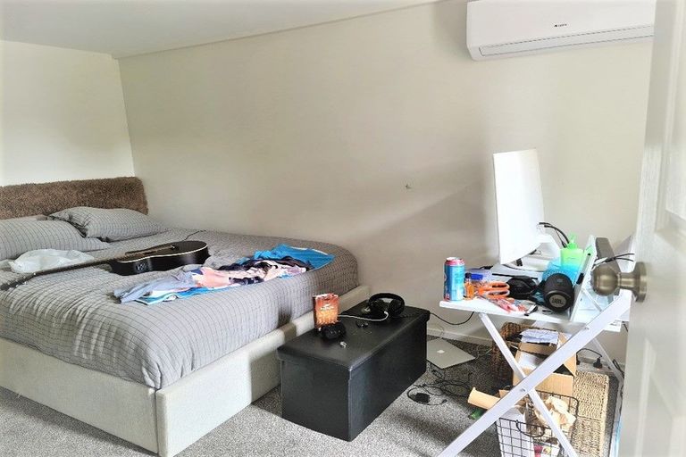 Photo of property in 1 Rosalind Road, Glenfield, Auckland, 0629