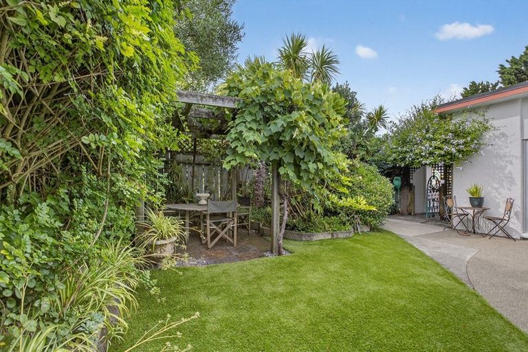 Photo of property in 91 Golf Road, Paraparaumu Beach, Paraparaumu, 5032