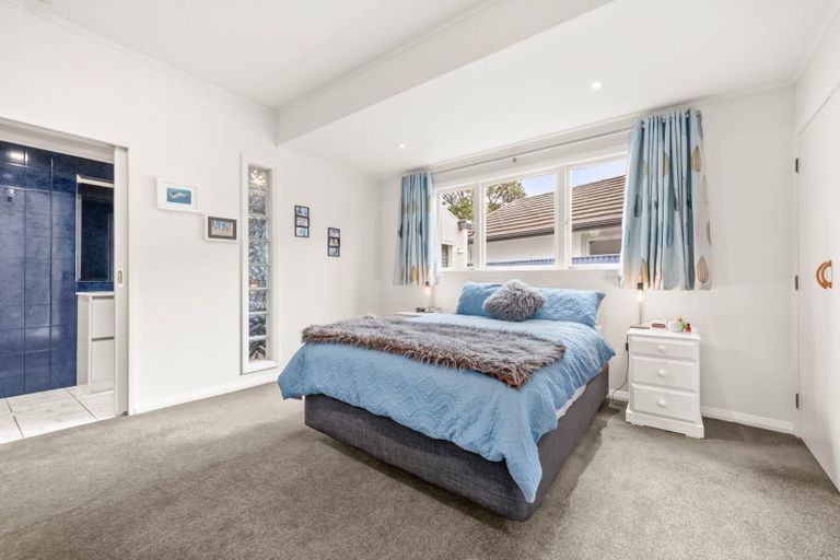 Photo of property in 5 Thornycroft Avenue, Epuni, Lower Hutt, 5011