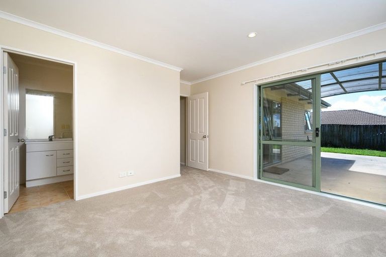 Photo of property in 6 Northridge Terrace, Massey, Auckland, 0614