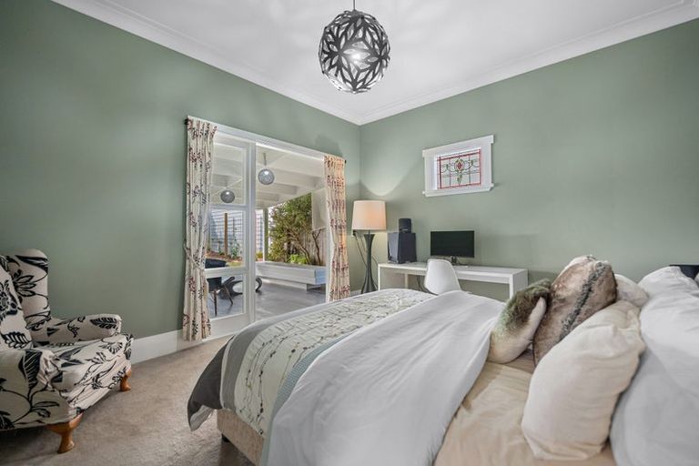Photo of property in 8 Puriri Street, Helensville, 0800