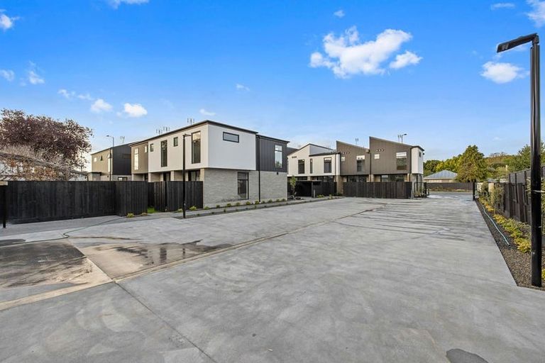 Photo of property in 2/237 Cranford Street, St Albans, Christchurch, 8052