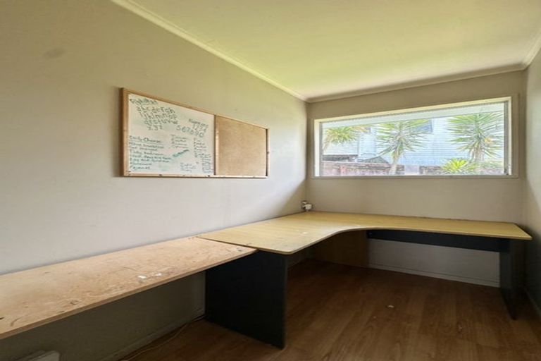 Photo of property in 20 Robson Street, Stokes Valley, Lower Hutt, 5019
