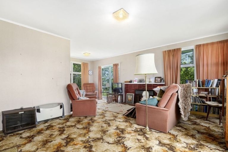 Photo of property in 156 Sunset Road, Unsworth Heights, Auckland, 0632