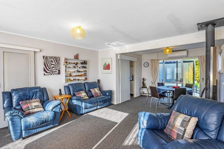 Photo of property in 110 Arawhata Road, Paraparaumu, 5032