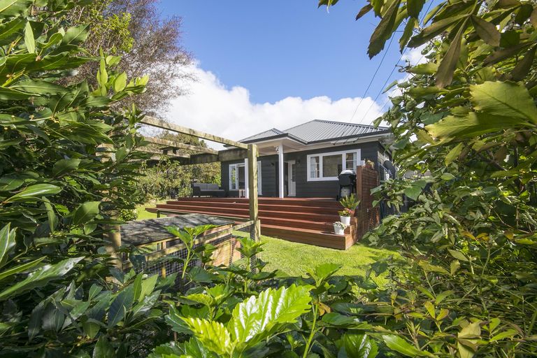 Photo of property in 41 Queen Street, Riverhead, 0820