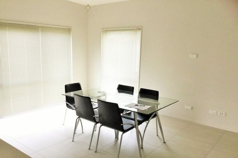 Photo of property in 69 Costa Viva Crescent, Karaka, Papakura, 2113