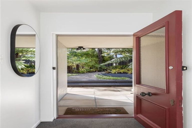 Photo of property in 26 Aberdeen Road, Campbells Bay, Auckland, 0620