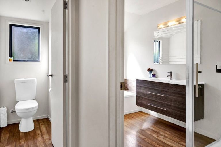 Photo of property in 114 Ackworth Road, Lepperton, New Plymouth, 4373