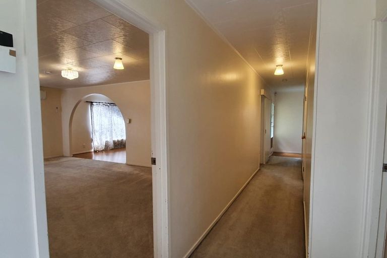 Photo of property in 57 Ferndown Avenue, Papatoetoe, Auckland, 2025