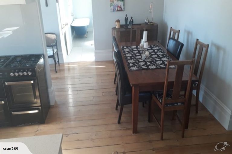 Photo of property in 21 Brougham Street, Westport, 7825