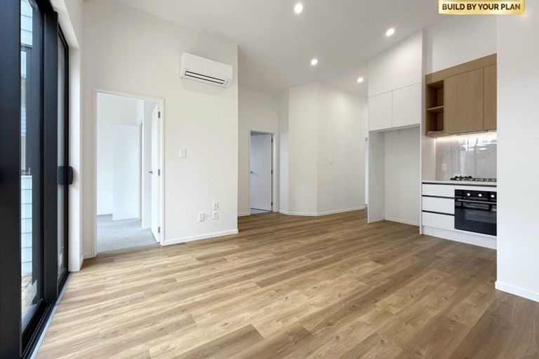 Photo of property in 7/25 Hutchinson Avenue, New Lynn, Auckland, 0600