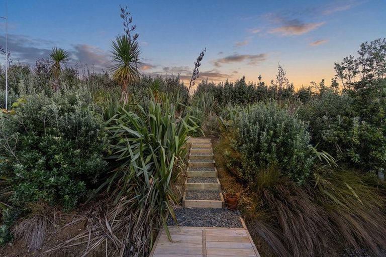 Photo of property in 36 Longshore Drive, Long Bay, Auckland, 0630