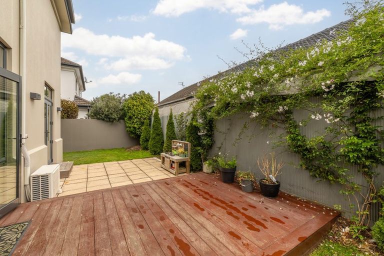 Photo of property in 85a Abberley Crescent, St Albans, Christchurch, 8014