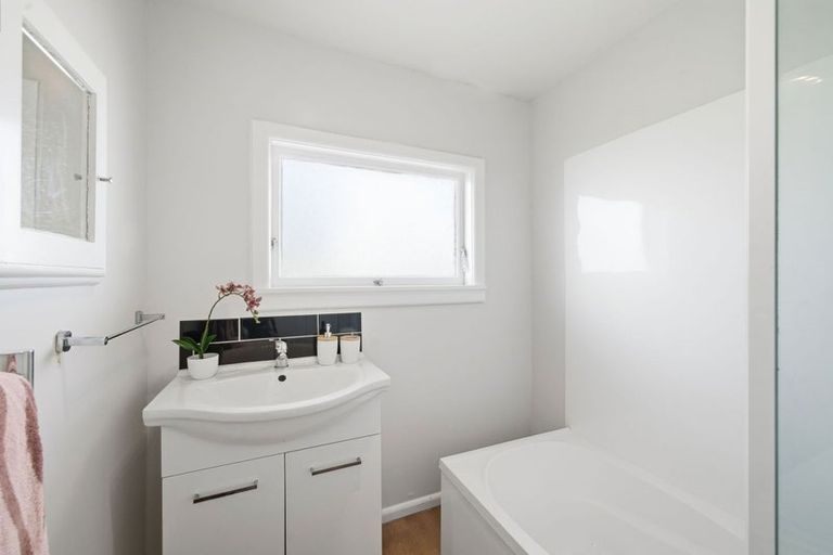 Photo of property in 63 Tauiwi Crescent, Hei Hei, Christchurch, 8042