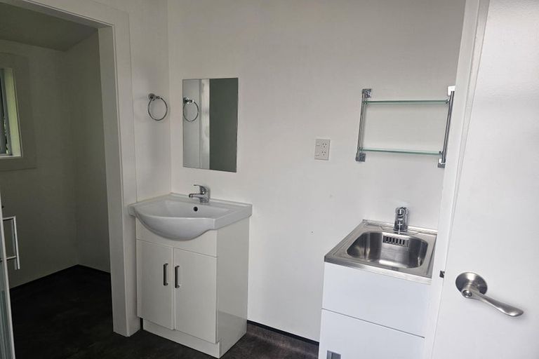 Photo of property in 17 Adams Terrace, Aro Valley, Wellington, 6021