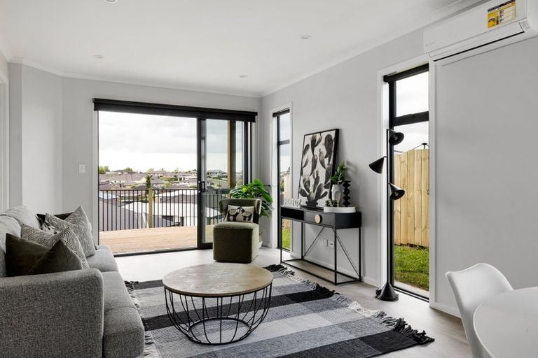 Photo of property in 2/42 Rose Berry Crescent, Flagstaff, Hamilton, 3210