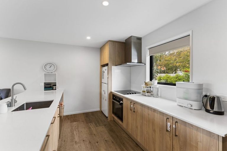 Photo of property in 2/57 Woodville Street, Edgeware, Christchurch, 8013