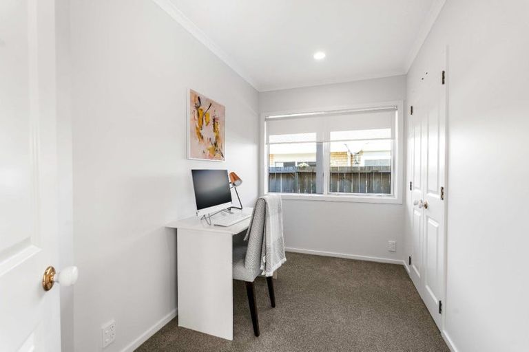 Photo of property in 16 Waru Nui Court, Orewa, 0931