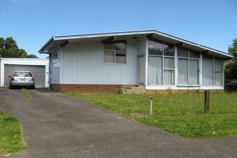Photo of property in 26 Killington Crescent, Mangere, Auckland, 2022