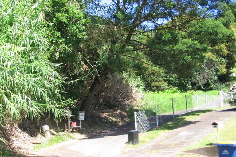 Photo of property in 2/90 Canongate Street, Birkdale, Auckland, 0626