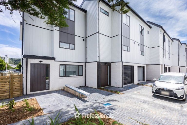 Photo of property in 1 Myrtle Street, Hutt Central, Lower Hutt, 5010