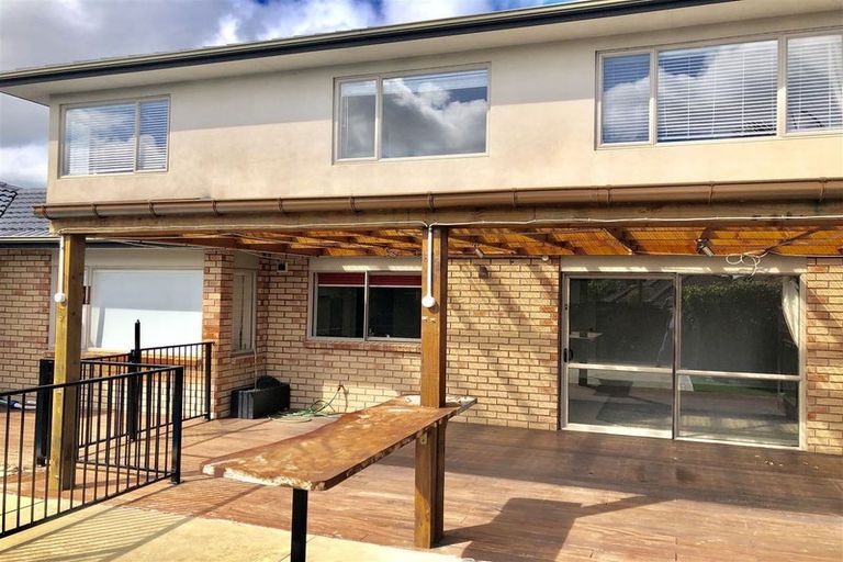 Photo of property in 9 Breon Place, Flat Bush, Auckland, 2016
