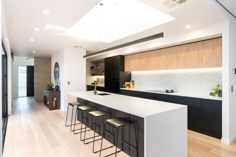Photo of property in 10 Rich Rise, Havelock North, 4130
