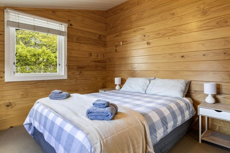Photo of property in 19 Kinloch Road, Kinloch, Taupo, 3377