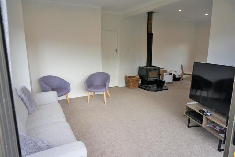 Photo of property in 28 Salford Street, Windsor, Invercargill, 9810