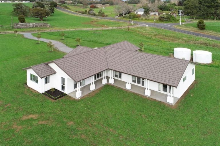 Photo of property in 3 Sands Road, Waiuku, 2681