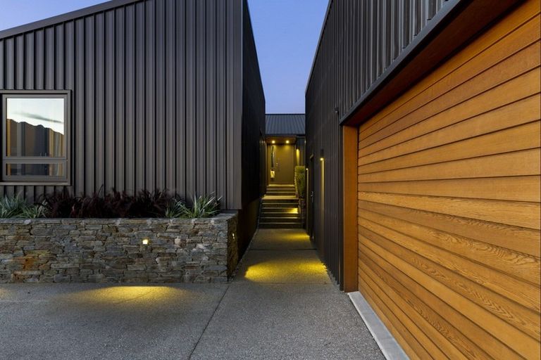 Photo of property in 96 Jacks Point Rise, Jacks Point, Queenstown, 9371