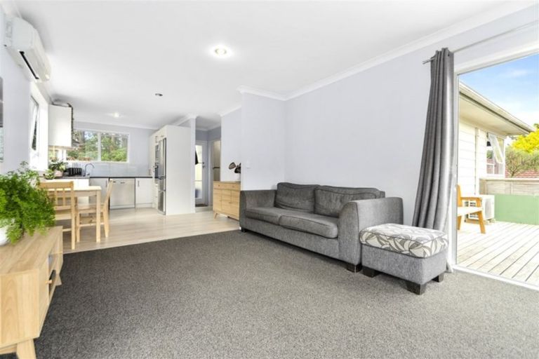 Photo of property in 12a Hobby Avenue, Birkdale, Auckland, 0626