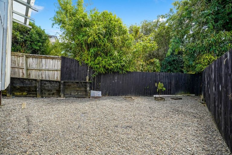 Photo of property in 5/7 Duncan Avenue, Te Atatu South, Auckland, 0610