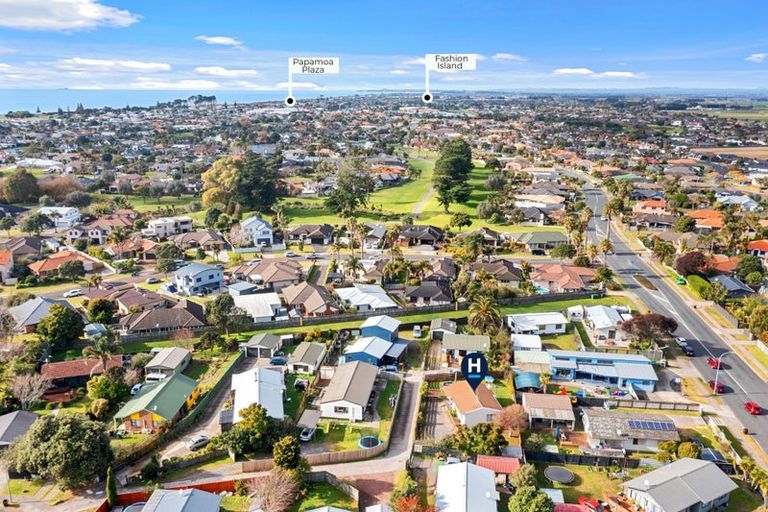 Photo of property in 4d Kimber Grove, Papamoa Beach, Papamoa, 3118