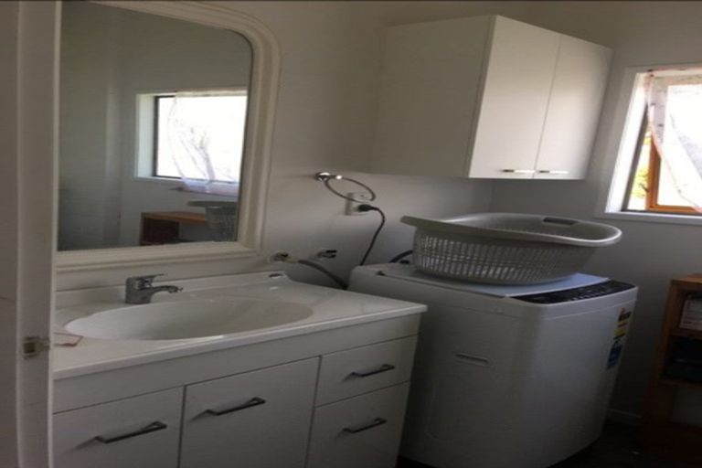 Photo of property in 4 Kenmore Street, Westown, New Plymouth, 4310