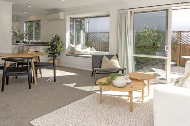 Photo of property in 27 James Street, Redcliffs, Christchurch, 8081