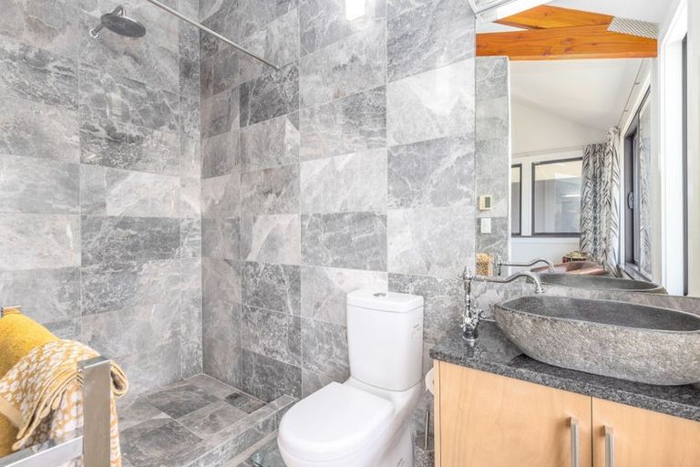 Photo of property in 79b Golf Road, Paraparaumu Beach, Paraparaumu, 5032