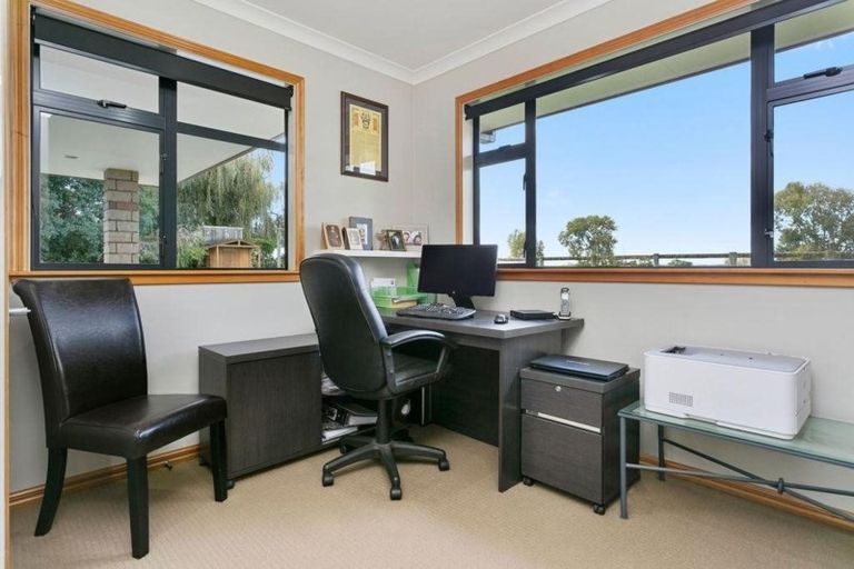 Photo of property in 28 Muir Road, Te Awamutu, 3879