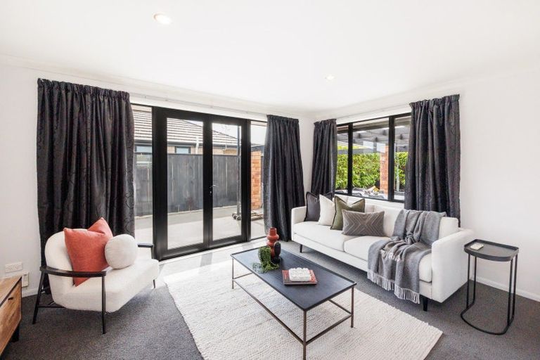 Photo of property in 22 Pegasus Place, Kelvin Grove, Palmerston North, 4414