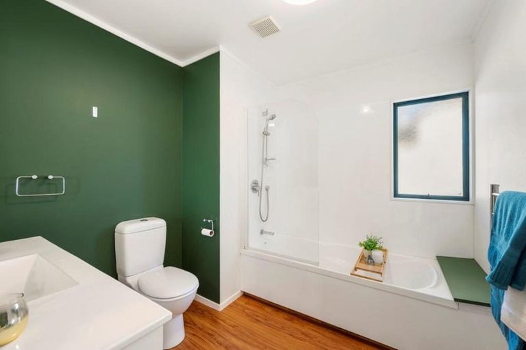 Photo of property in 11 Monteith Grove, Brooklyn, Wellington, 6021