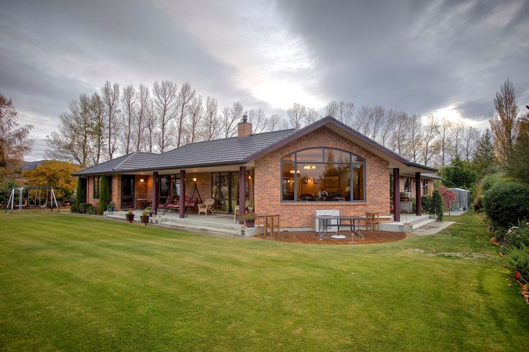 Photo of property in 2 Bell Avenue, Cromwell, 9310