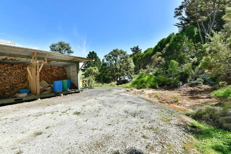 Photo of property in 165 Inland Road, Helensville, 0875