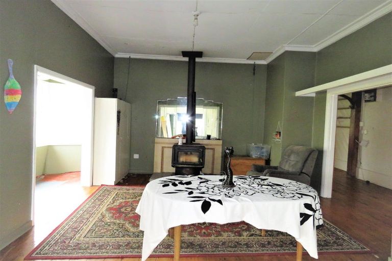 Photo of property in 31 Brougham Street, Westport, 7825